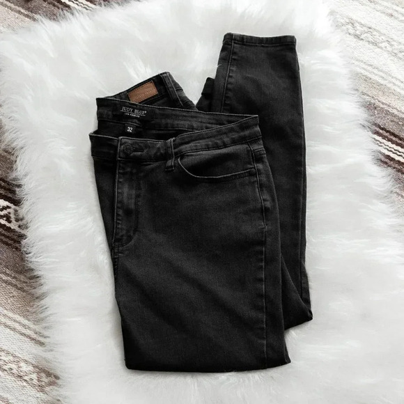 Judy Blue Denim Sz 32 Black Jeans MidRise Cropped Jeans Non-Distressed Stretchy - Picture 2 of 9